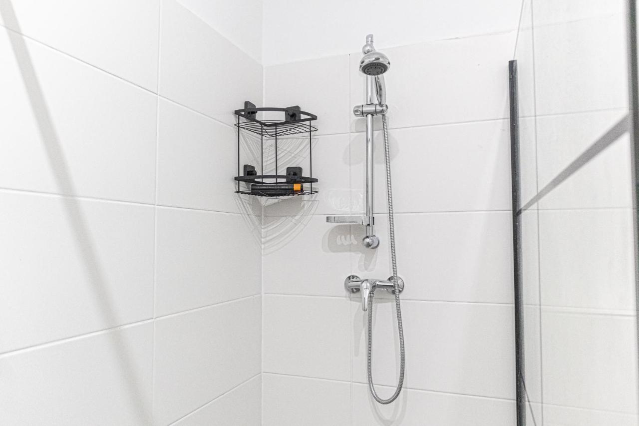9 Min From City Center - Lovely Studio Near U1 Reumannplatz Wina Bagian luar foto