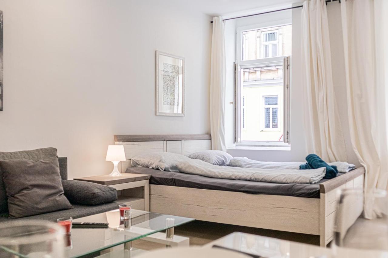 9 Min From City Center - Lovely Studio Near U1 Reumannplatz Wina Bagian luar foto